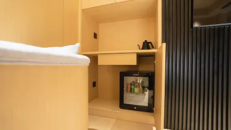 RONGJIN HOT SPRING RESORT HOTEL