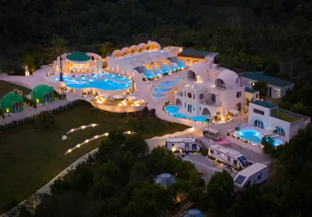 Gift Seaview Homestay (Riyuewan Branch) Отели рядом с достопримечательностью «Xinglong Tropical Garden»