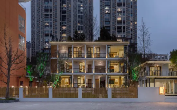 Tranquil Maple Residence Embracing Nature View Resort Hotéis em 