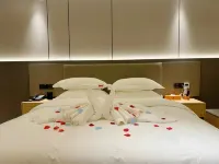 Bloom Hotel (Wuzhou Sun Plaza Branch)