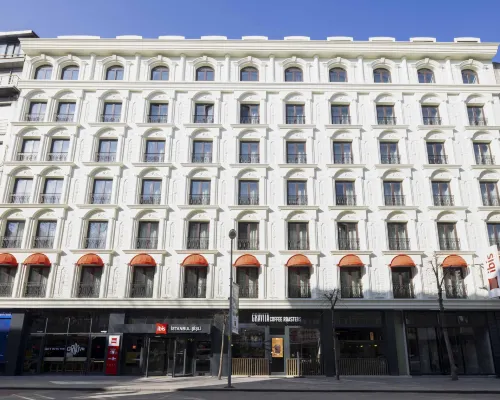 ibis Istanbul Sisli Hotels near Axis Istanbul