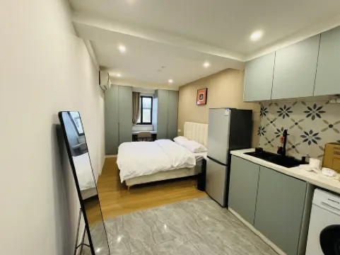 Ruyuan Apartment (Shanghai New International Expo Center Huamu Road Store)