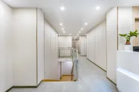Velman Light Luxury Apartment