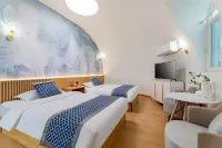 Starry Sky Wild Suites - parking
