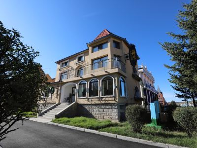 Baiyulin Hotel (Aershan Railway Station Hot Spring Scenic Area)