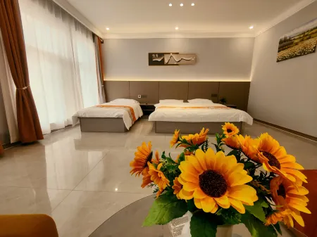 Yujian Homestay (Ulanqab Grassland Volcano Visitor Service Center) Отели рядом с достопримечательностью «Wulanhada Volcanic Grassland»