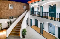 Bajianli Homestay (Yining Airport Liuxing Street) Hotels near Liuxing Street
