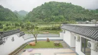 Baiyuan Farm Hotels near Longchuan Scenic Zone