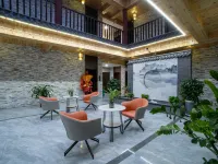 โรงแรมคัลเลอร์ฟูลตานเซี่ย เฉินเย่ โรงแรมในหลินเซอ