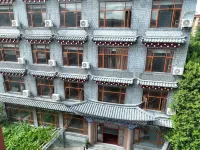 Batang Yangke Xingfu Inn