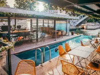 Hotel Off Paris Seine - Rooftop Pools