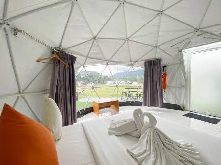 Raibumrungphol Отели в г. Mae Wang