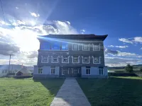 Kangding Deqinglinka Homestay Hotel dekat Tagong Grassland