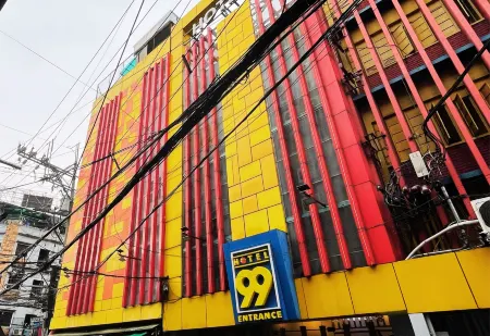 馬尼拉奎阿坡99飯店