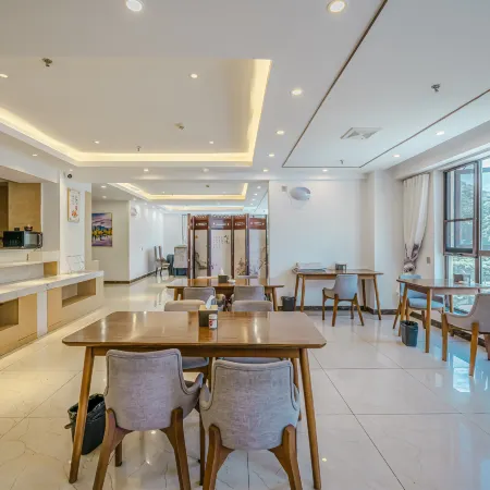 New Longliangyu Hot Spring Hotel