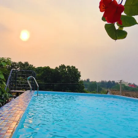 Weizhou Island Flora Private Garden Resort B&B (Shell Beach)