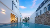 AmanTara - สระว่ายน้ำแบบอินฟินิตี้