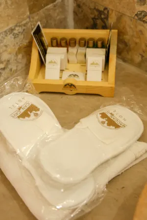 Maccan Cave Hotel Отели рядом с достопримечательностью «Balloon view»