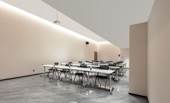 Atour Hotel Shaoxing Luxun's Hometown Shimao Plaza