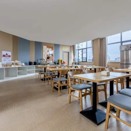 Haifanxing Chain Hotel · Luxury (Shayang Shengxin)