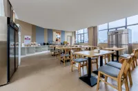 Haifanxing Chain Hotel · Luxury (Shayang Shengxin) Hotels in Shayang County