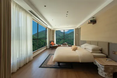 Zompa Yak hotel Hotels near Shuijingzi