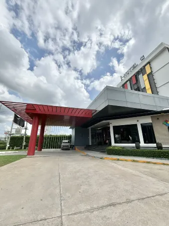 I Hotel Khonkaen Отели рядом с достопримечательностью «Faculty of Humanities and Social Science Khon Kaen University»