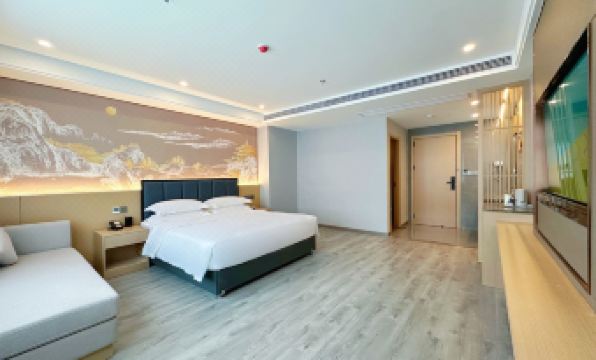 Tumadil Hotel (City Center Square Branch)