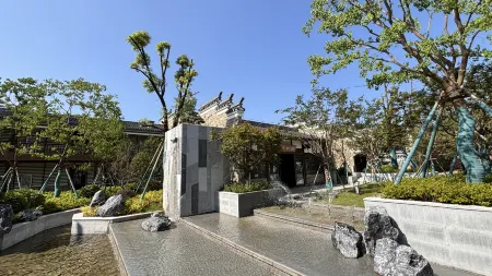 longhushanYuan Jing homestay Отели рядом с достопримечательностью «Геологический парк Эль-Нос»