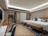 Voco Shanghai Zhangjiang by IHG (Scheduled shuttle bus to PVG & Disneyland) Hotels near Tangzhen Station