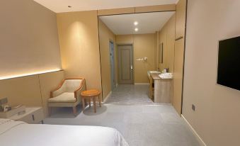 Honghe Hotel