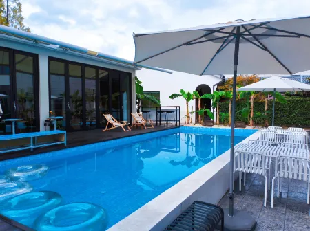 Lake view homestay Отели рядом с достопримечательностью «Moganshan Senbo Resort Nature Park»