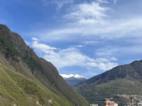 โรงแรมแบล็ควอเตอร์ เกลเชียร์ เอสเคป โรงแรมในเฮ่ยซุ่ย