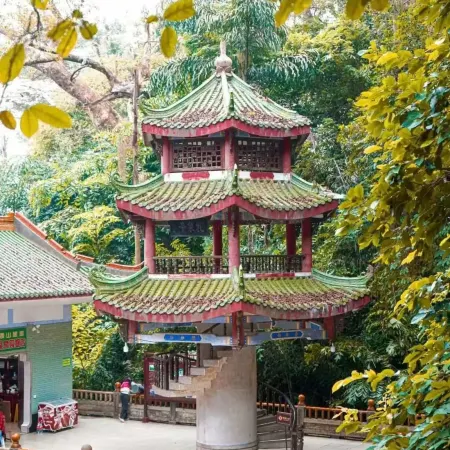 Clover Holiday Hotel (Guiping Xinggui)