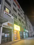 Nong'an Qingyaju Homestay (Hongqi Primary School Branch) - parking