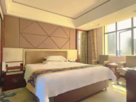 Huayun  Hotel (Heyuan Wanlongcheng Branch)