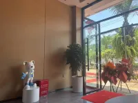 Pengyou Business Hotel