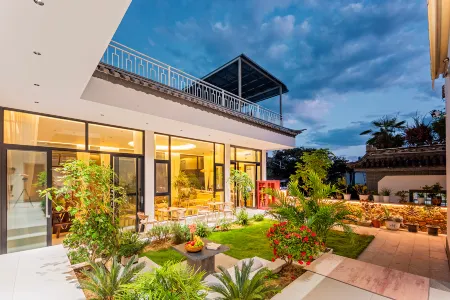 Dali Buyun :Jinhaishe Seaview Hotel