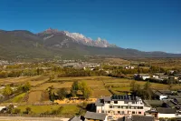MountainTrip•Lijiang Snow Mountain Ranch Luxury Resort Hotel - romantici
