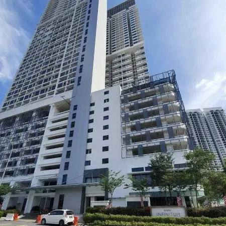 The Luxe by Infinitum Suites