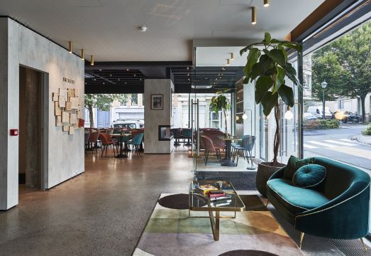 5. 더 판톤 호텔 ..