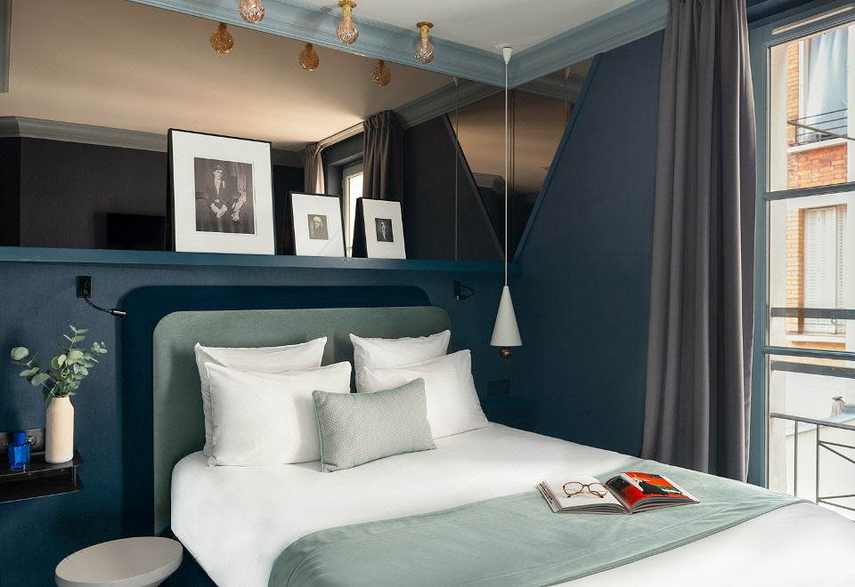 4. 밥 호텔 바이 ..