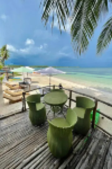 Sirom Beach House