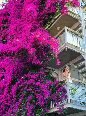 Spring River Flower Moon Hotel (Kunming Dianchi Haigeng Dam)