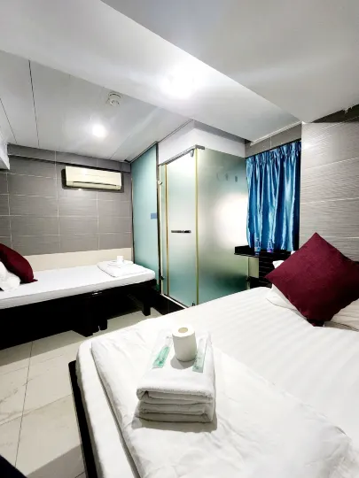 KK Hotel (Hostel) - Dhillon Hotels HK Limited