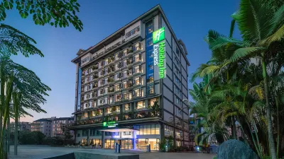 Holiday Inn Express Puer Simao by IHG Hôtels à : Puer