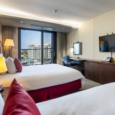 Ramada Jeju Hamdeok  Hotel Отели рядом с достопримечательностью «Парк Тольхарбан»