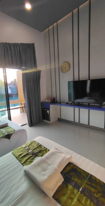 ห้องเอ็กเซ็กคิวทีฟเตียงแฝด C พร้อมระเบียง (C5-C16)