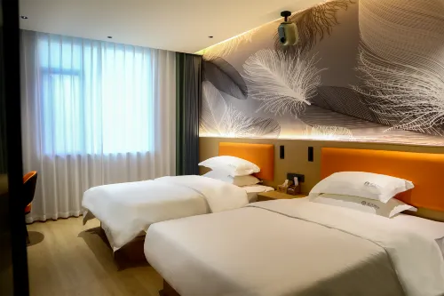 Menglian Zhenglong Hotel