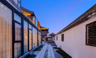 Shangheyuan Homestay (Kaifeng Millennium City Park)